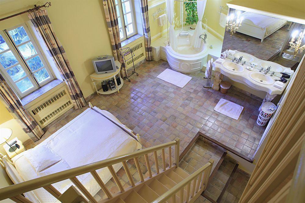 Chateau Les Crostes Hotel Lorgues Bagian luar foto